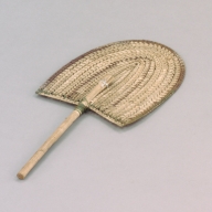 幅：18 (cm)×奥行：41 (cm)×高さ：2.0 (cm)／48 (g)，撮影・計測日：2002-09-06