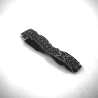 幅：11 (cm)×奥行：1.7 (cm)×高さ：0.2 (cm)／2 (g)，撮影・計測日：1996-12-16