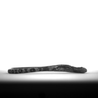 幅：8.5 (cm)×奥行：9.7 (cm)×高さ：1.1 (cm)／19 (g)，撮影・計測日：1993-12-01