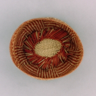 幅：24 (cm)×奥行：22 (cm)×高さ：16 (cm)／67 (g)，撮影・計測日：2002-09-13