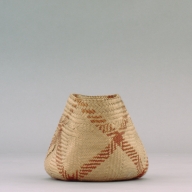 幅：27 (cm)×奥行：18 (cm)×高さ：15 (cm)／62 (g)，撮影・計測日：2002-09-13