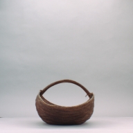 幅：79 (cm)×奥行：43 (cm)×高さ：32 (cm)／1.0 (kg)，撮影・計測日：2002-09-17