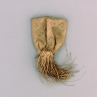 幅：19 (cm)×奥行：39 (cm)×高さ：6.8 (cm)／53 (g)，撮影・計測日：2002-09-17