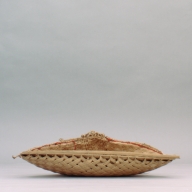 W:57 (cm)×D:44 (cm)×H:17 (cm)／207 (g)，Measurement date:2002-09-17