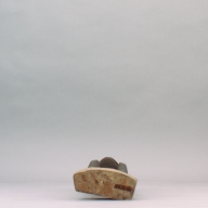 W:21 (cm)×D:66 (cm)×H:12 (cm)／1.75 (kg)，Measurement date:2002-09-19