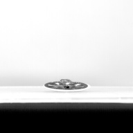 幅：12 (cm)×奥行：27 (cm)×高さ：3.0 (cm)／194 (g)，撮影・計測日：1994-01-20