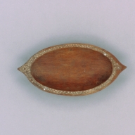 幅：29 (cm)×奥行：14 (cm)×高さ：5.4 (cm)／216 (g)，撮影・計測日：2002-09-24