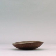 幅：34 (cm)×奥行：22 (cm)×高さ：6.3 (cm)／669 (g)，撮影・計測日：2002-09-25