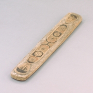 幅：13 (cm)×奥行：71 (cm)×高さ：3.2 (cm)／781 (g)，撮影・計測日：2002-09-26