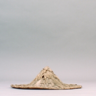 幅：42 (cm)×奥行：47 (cm)×高さ：13 (cm)／181 (g)，撮影・計測日：2002-10-01