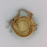 W:30 (cm)×D:28 (cm)×H:10 (cm)／135 (g)，Measurement date:2002-10-25