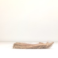 幅：4.8 (cm)×奥行：29 (cm)×高さ：4.6 (cm)／3 (g)，撮影・計測日：1996-07-01