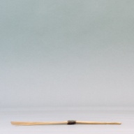 幅：11 (cm)×奥行：21 (cm)×高さ：0.9 (cm)／28 (g)，撮影・計測日：2003-10-28