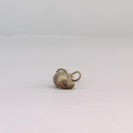 幅：2.6 (cm)×奥行：9.0 (cm)×高さ：1.8 (cm)／12 (g)，撮影・計測日：2002-10-29