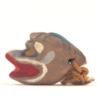 幅：4.0 (cm)×奥行：5.9 (cm)×高さ：4.1 (cm)／34 (g)，撮影・計測日：2001-11-01