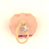 幅：3.1 (cm)×奥行：3.1 (cm)×高さ：3.6 (cm)／24 (g)，撮影・計測日：2001-04-27