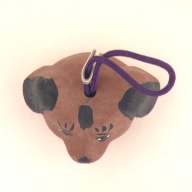 幅：4.7 (cm)×奥行：4.0 (cm)×高さ：3.9 (cm)／22 (g)，撮影・計測日：2001-04-27