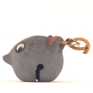 幅：3.9 (cm)×奥行：4.7 (cm)×高さ：3.8 (cm)／26 (g)，撮影・計測日：2001-05-01