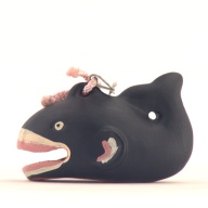 幅：5.3 (cm)×奥行：7.4 (cm)×高さ：5.0 (cm)／41 (g)，撮影・計測日：2001-05-02