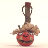 幅：3.5 (cm)×奥行：3.4 (cm)×高さ：3.1 (cm)／42 (g)，撮影・計測日：2001-05-07