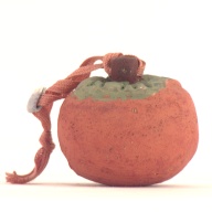 幅：5.1 (cm)×奥行：4.9 (cm)×高さ：4.9 (cm)／62 (g)，撮影・計測日：2001-05-07