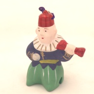 幅：6.9 (cm)×奥行：3.9 (cm)×高さ：9.7 (cm)／52 (g)，撮影・計測日：2001-05-09