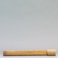 幅：3.5 (cm)×奥行：28 (cm)×高さ：3.4 (cm)／62 (g)，撮影・計測日：2003-08-12