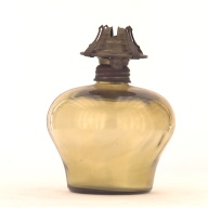 幅：12 (cm)×奥行：12 (cm)×高さ：16 (cm)／507 (g)，撮影・計測日：2001-07-31