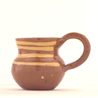 幅：9.8 (cm)×奥行：6.6 (cm)×高さ：7.6 (cm)／109 (g)，撮影・計測日：2001-09-12