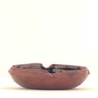 幅：11 (cm)×奥行：10 (cm)×高さ：2.6 (cm)／107 (g)，撮影・計測日：2001-10-26