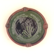 幅：11 (cm)×奥行：10 (cm)×高さ：2.6 (cm)／107 (g)，撮影・計測日：2001-10-26