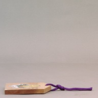 幅：18 (cm)×奥行：12 (cm)×高さ：1.1 (cm)／132 (g)，撮影・計測日：2002-05-31