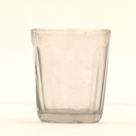 幅：5.7 (cm)×奥行：5.7 (cm)×高さ：6.8 (cm)／99 (g)，撮影・計測日：2001-11-30