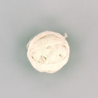 幅：14 (cm)×奥行：14 (cm)×高さ：13 (cm)／377 (g)，撮影・計測日：2005-10-18