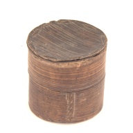 幅：13 (cm)×奥行：13 (cm)×高さ：14 (cm)／15 (g)，撮影・計測日：2001-12-07