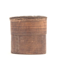 幅：13 (cm)×奥行：13 (cm)×高さ：14 (cm)／15 (g)，撮影・計測日：2001-12-07