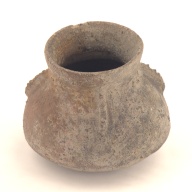 幅：9.9 (cm)×奥行：10 (cm)×高さ：9.7 (cm)／25 (g)，撮影・計測日：2002-01-07