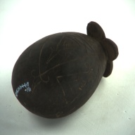 幅：6.9 (cm)×奥行：10 (cm)×高さ：6.1 (cm)／75 (g)，撮影・計測日：1994-03-17