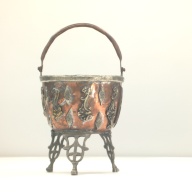 幅：23 (cm)×奥行：21 (cm)×高さ：38 (cm)／1.96 (kg)，撮影・計測日：1996-11-01