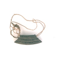 幅：17 (cm)×奥行：6.1 (cm)×高さ：5.1 (cm)／253 (g)，撮影・計測日：1996-11-08