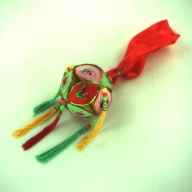 幅：7.3 (cm)×奥行：7.3 (cm)×高さ：7.3 (cm)／61 (g)，撮影・計測日：1997-10-22