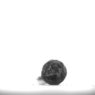 幅：1.3 (cm)×奥行：2.1 (cm)×高さ：1.3 (cm)／2 (g)，撮影・計測日：1996-12-27