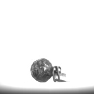 幅：1.3 (cm)×奥行：2.1 (cm)×高さ：1.3 (cm)／2 (g)，撮影・計測日：1996-12-27