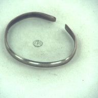 幅：5.9 (cm)×奥行：5.0 (cm)×高さ：0.5 (cm)／20 (g)，撮影・計測日：1997-01-06
