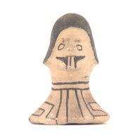 幅：5.6 (cm)×奥行：5.6 (cm)×高さ：8.1 (cm)／10 (g)，撮影・計測日：2004-03-22