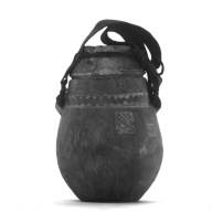 幅：9.4 (cm)×奥行：8.9 (cm)×高さ：14 (cm)／84 (g)，撮影・計測日：1997-01-06