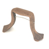 幅：27 (cm)×奥行：8.3 (cm)×高さ：16 (cm)／287 (g)，撮影・計測日：1996-11-28