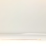 幅：0.6 (cm)×奥行：25 (cm)×高さ：0.7 (cm)／3 (g)，撮影・計測日：1997-03-05