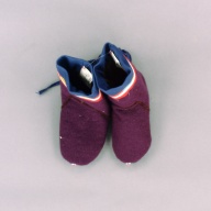 幅：6.1 (cm)×奥行：19 (cm)×高さ：16 (cm)／100 (g)，撮影・計測日：2005-08-03