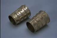 幅：6.7 (cm)×奥行：9.4 (cm)×高さ：6.5 (cm)／129 (g)，撮影・計測日：1996-06-26